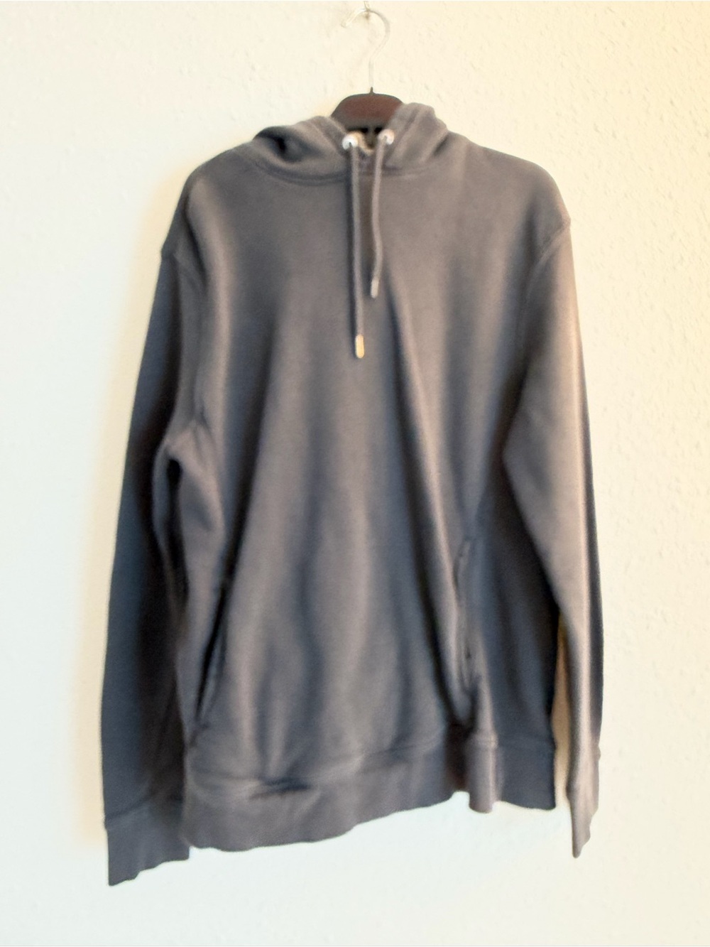 H&M Men's Charcoal Gray Hooded Sweatshirt